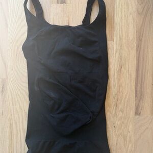 BLANQI Classic Maternity Black Tank Top Medium
